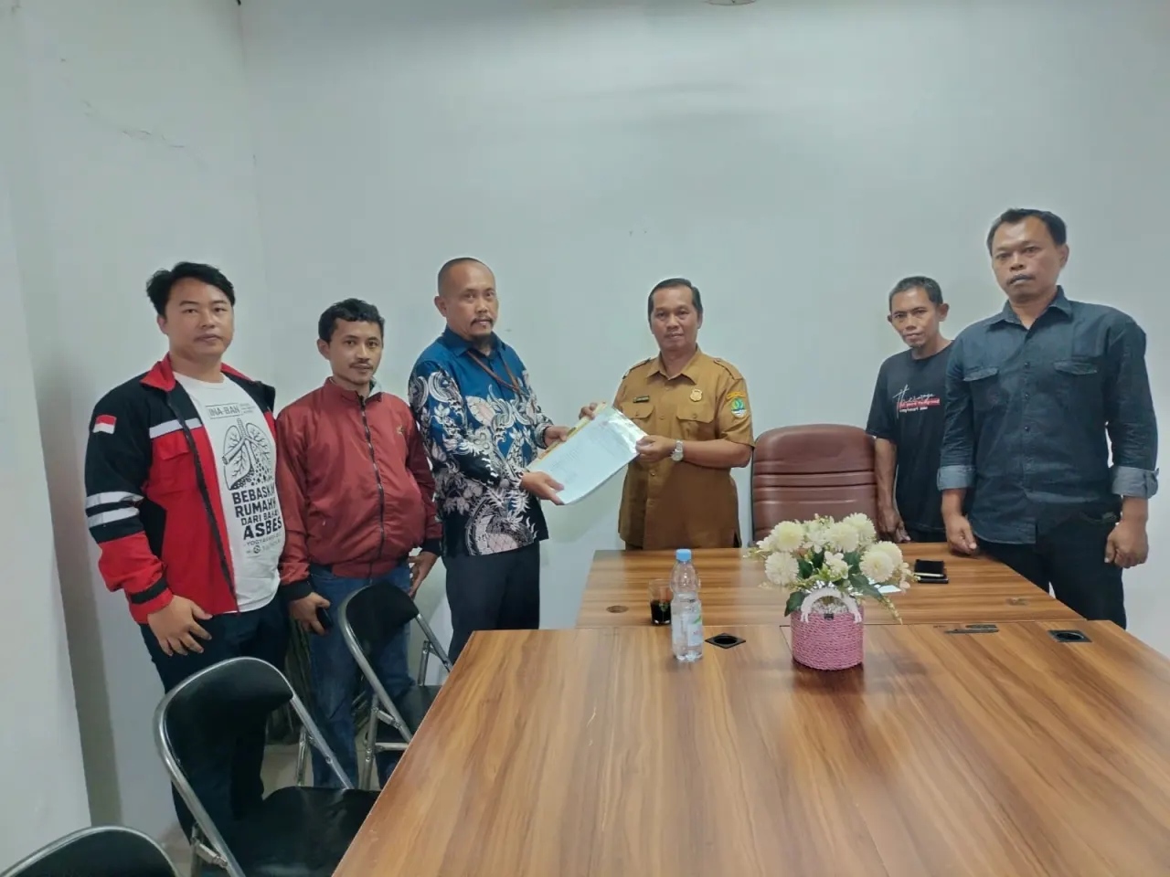 Pelaporan dugaan Penyakit Akibat Kerja tersebut dilakukan belasan mantan pekerja kepada UPTD Pengawasan Ketenagakerjaan Wilayah II Karawang, Senin (28/9/2026).