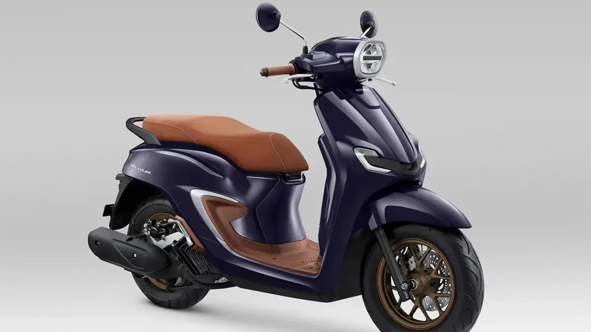 Honda Stylo 160 dengan warna baru Royal Violet.