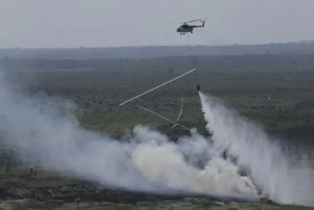 Pemprov Kalbar Siagakan 4 Helikopter Water Bombing untuk Atasi Karhutla